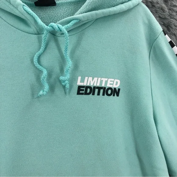 Rue21 Hoodie Womens Large Limited Edition Checkered Sleeve Kangaroo Pocket - Picture 2 of 13